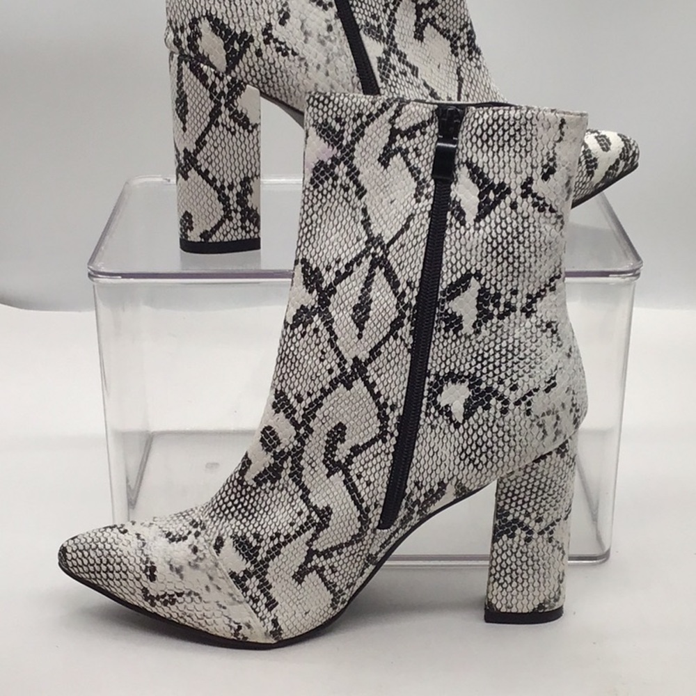 Black & White Faux Snake Skin Pointed Toe Block Heel Ankle Boot - Picture 3 of 9